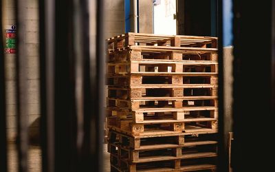 Comment bien préparer vos palettes pour votre transport de marchandises