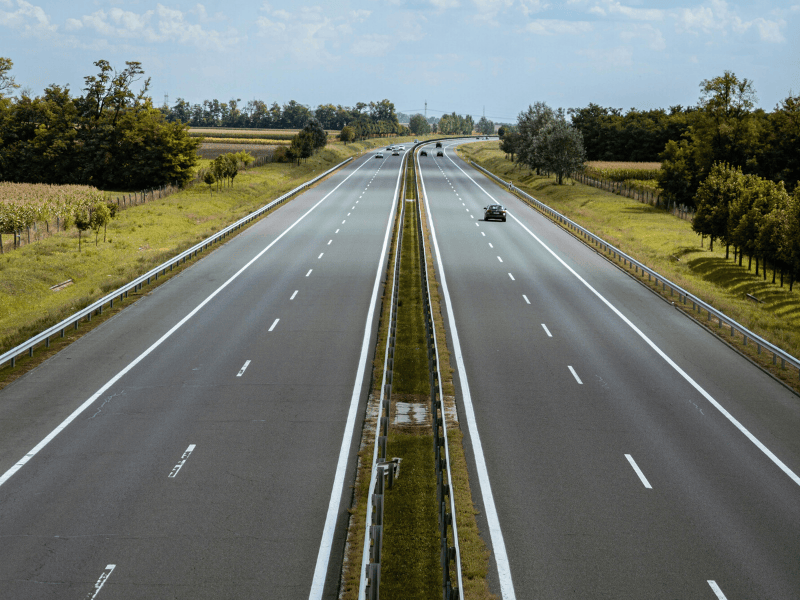 Portiques de péage en flux libre sur l’A13 : la FNTR œuvre pour des solutions adaptées