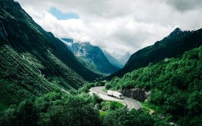 Comparatif des énergies alternatives pour le transport routier : GNV, électrique, hydrogène…